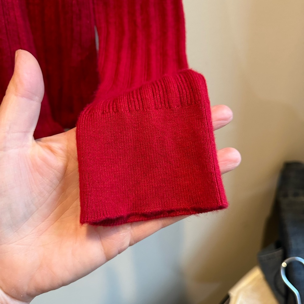 WHBM Sweater - Picture 7 of 7